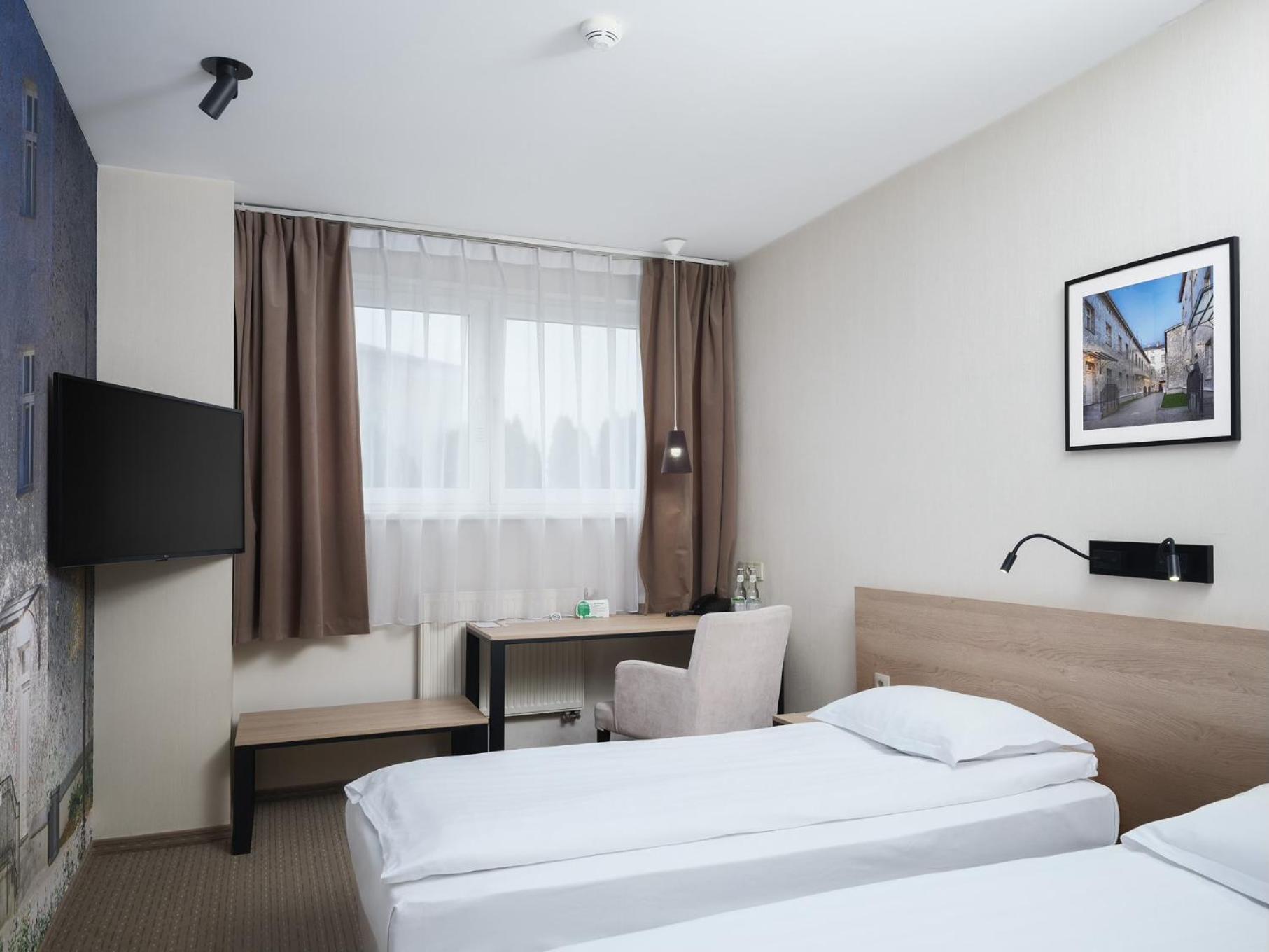 Iness Hotel Lodz  Luaran gambar