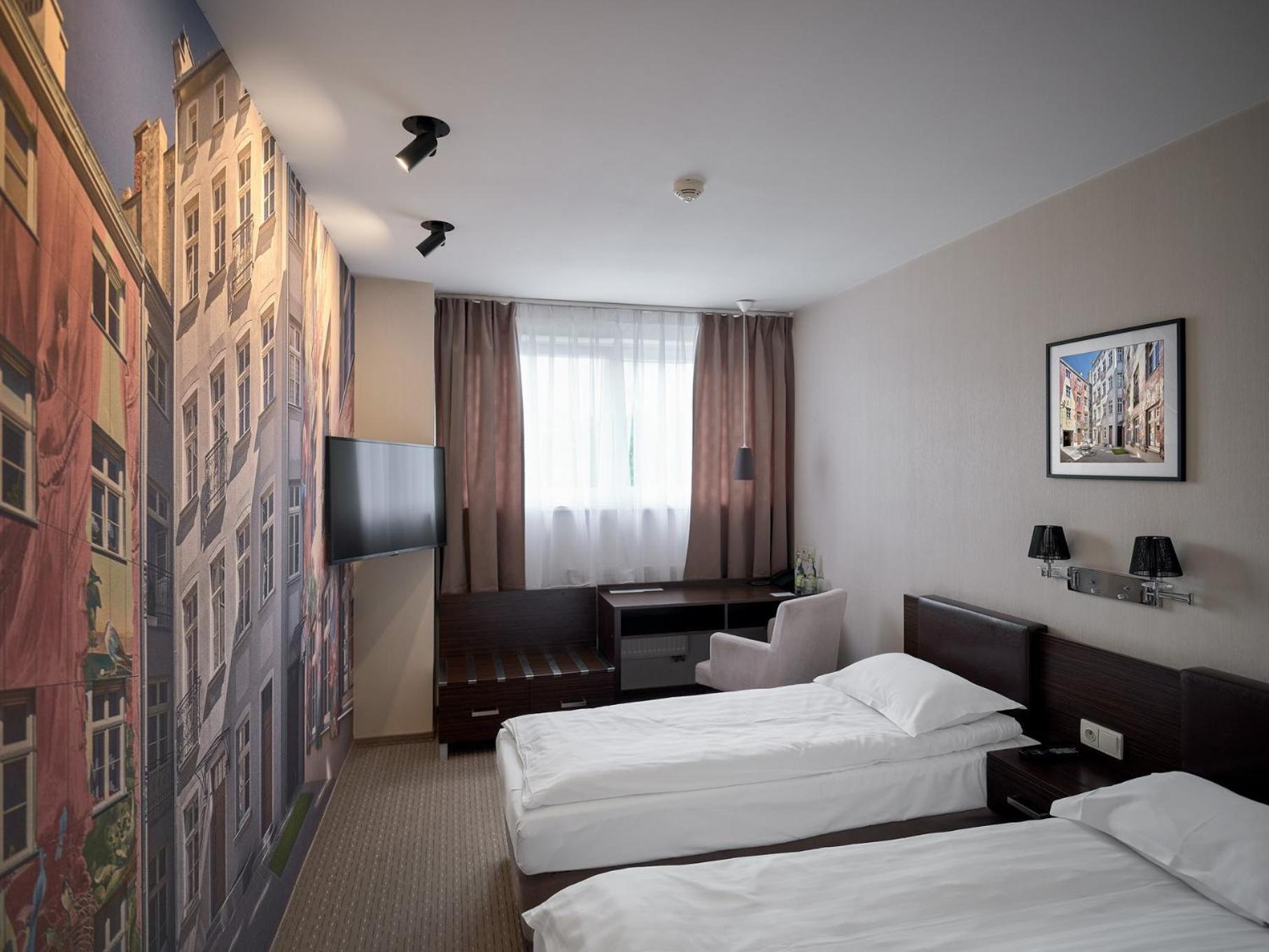 Iness Hotel Lodz  Luaran gambar